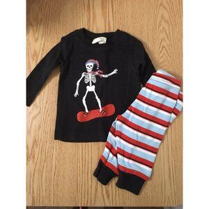 Boys 2pc Skeleton Pajamas Size 3-6 Months